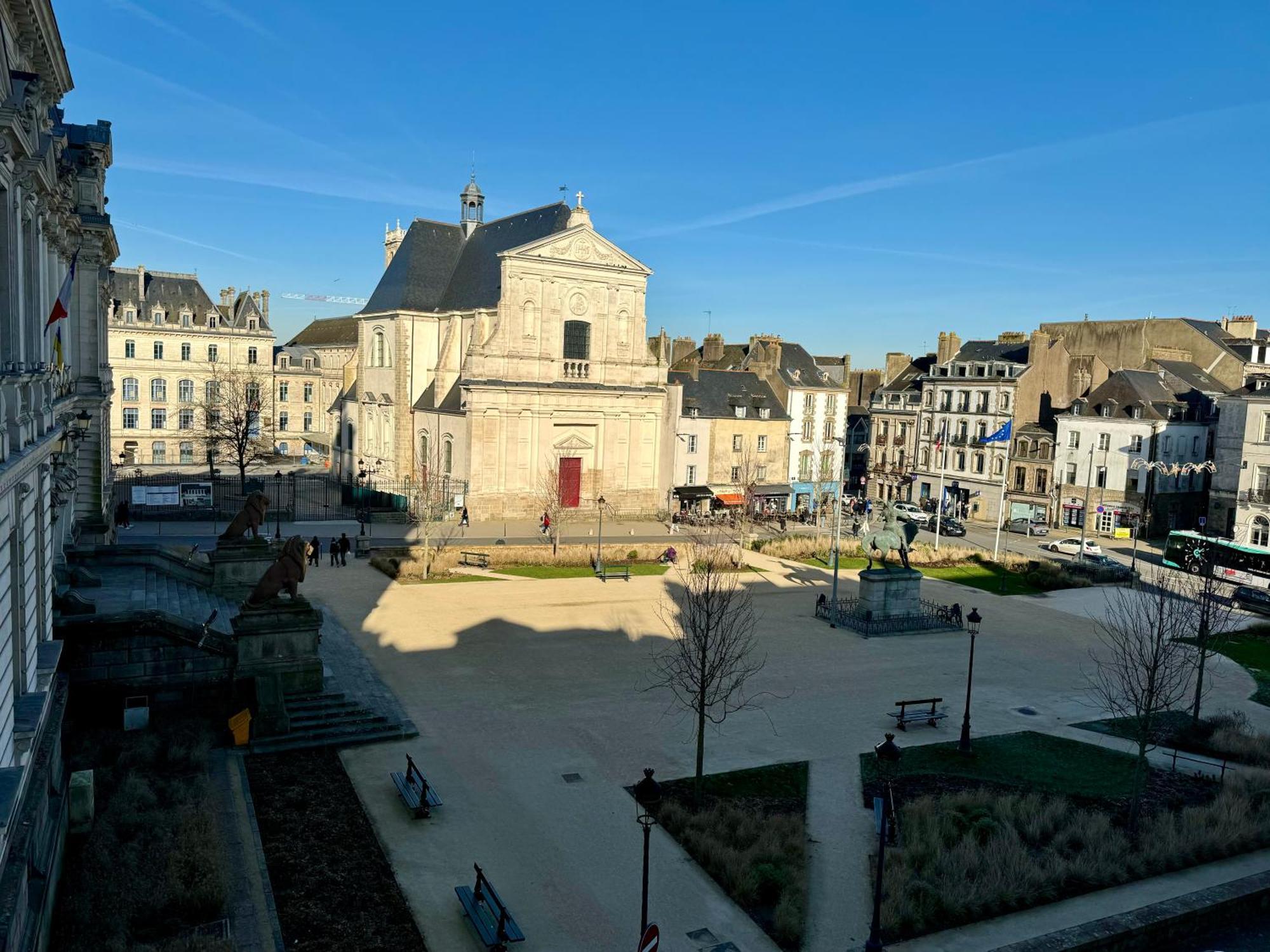 Vue Imprenable Sur La Mairie Apartment Vannes Exterior photo